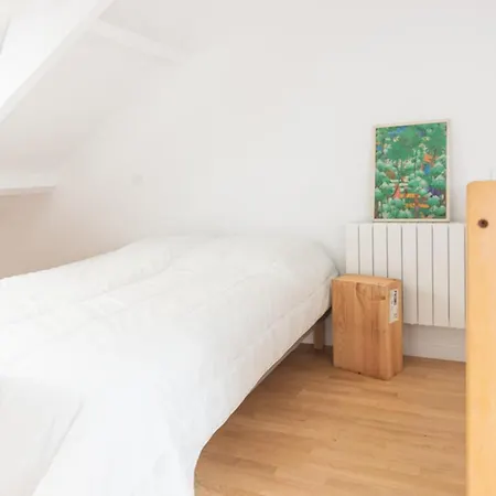 Bright & Stylish In The Heart Of Le Marais Apartment *